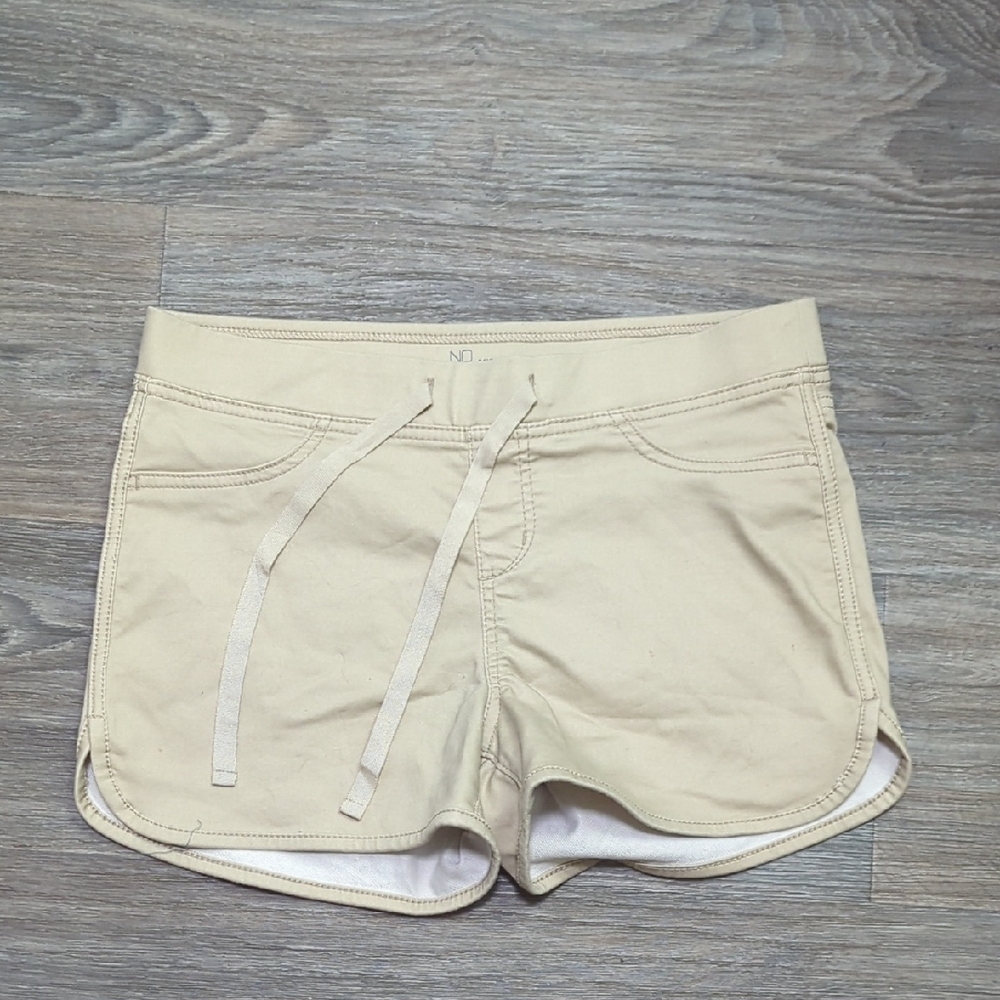 ❤️5/$25 NOBO High Waist Beige Shorts